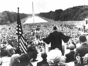 Black and white photo of MLK in DC.